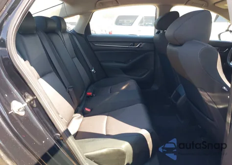 2018 Honda Accord Lx z USA, uszkodzony, nr VIN 1HGCV1F15JA179640